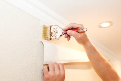 Pose de papier peint à Nonza — revêtements muraux et toiles de verre